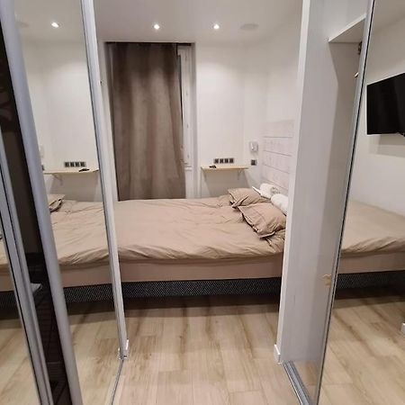 Апартаменты Suresnes : 2 Pieces Cosy Экстерьер фото